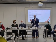 https://www.lemediasocial-emploi.fr/media/cache/articles_thumbnail/uploads/images/articles-small/61a507beafef0_table ronde campus des metiers_AV 2.jpg
